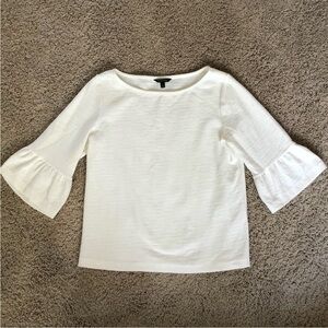 BR🍌 All White Bell Sleeve Textured Top